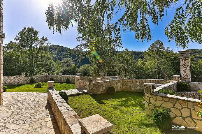 Ökologischer 4★ Luxus-Tourismuskomplex zum Verkauf – Kolašin